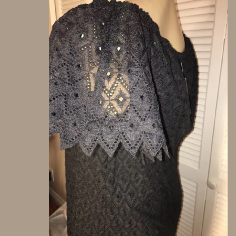 Kenzie dress medium eyelet of the shoulder - Picture 4 of 7